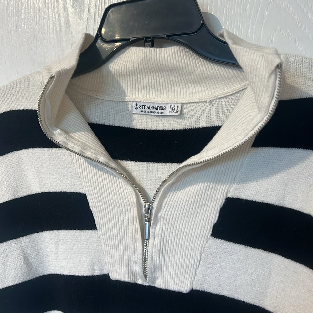 Stradivarius Striped Knit Half Zip Sweater in Black and White - Picture 7 of 13